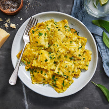 Load image into Gallery viewer, My Muscle Chef - Spinach Ricotta Ravioli in Pumpkin Sauce